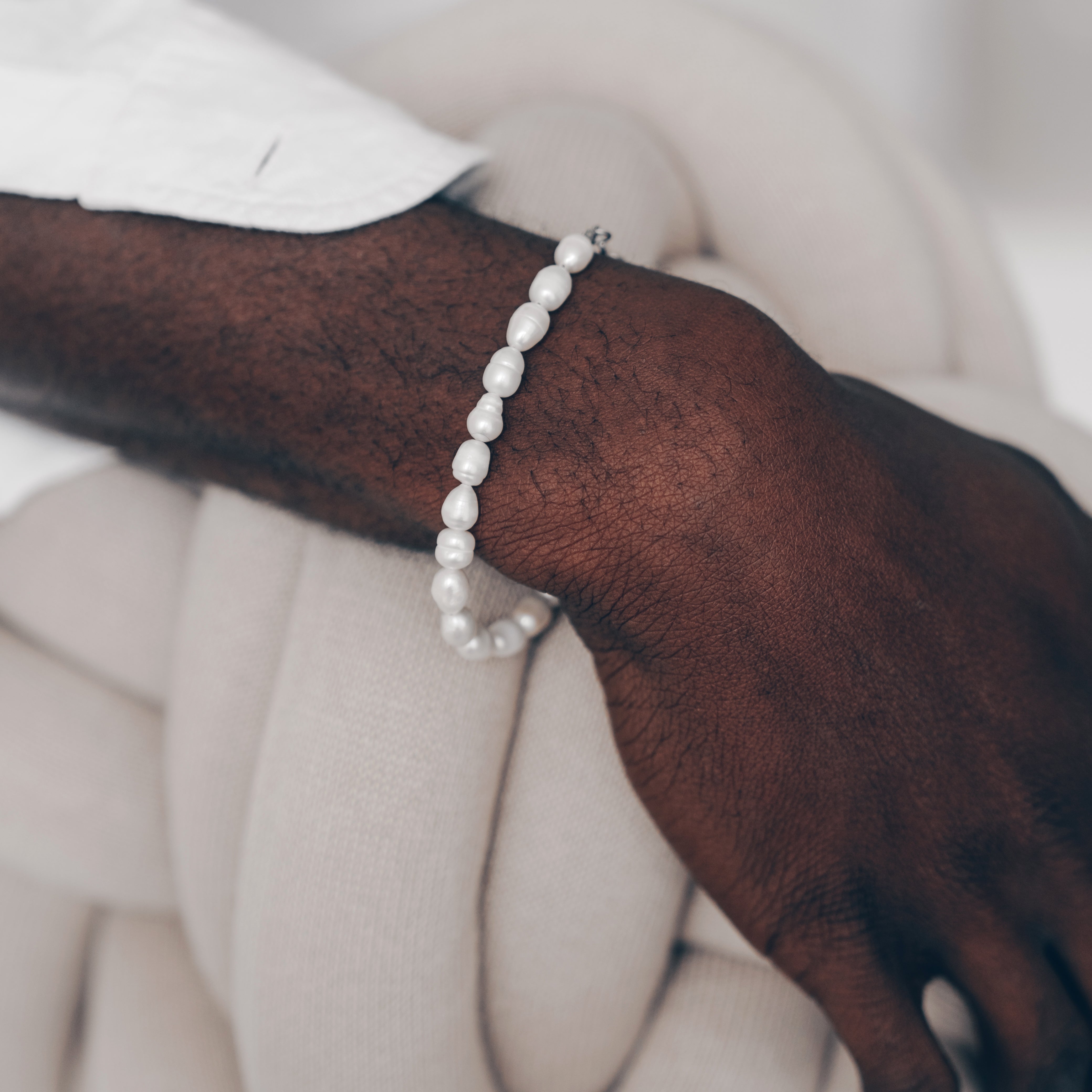 Freshwater pearl bracelet adjustable - oval